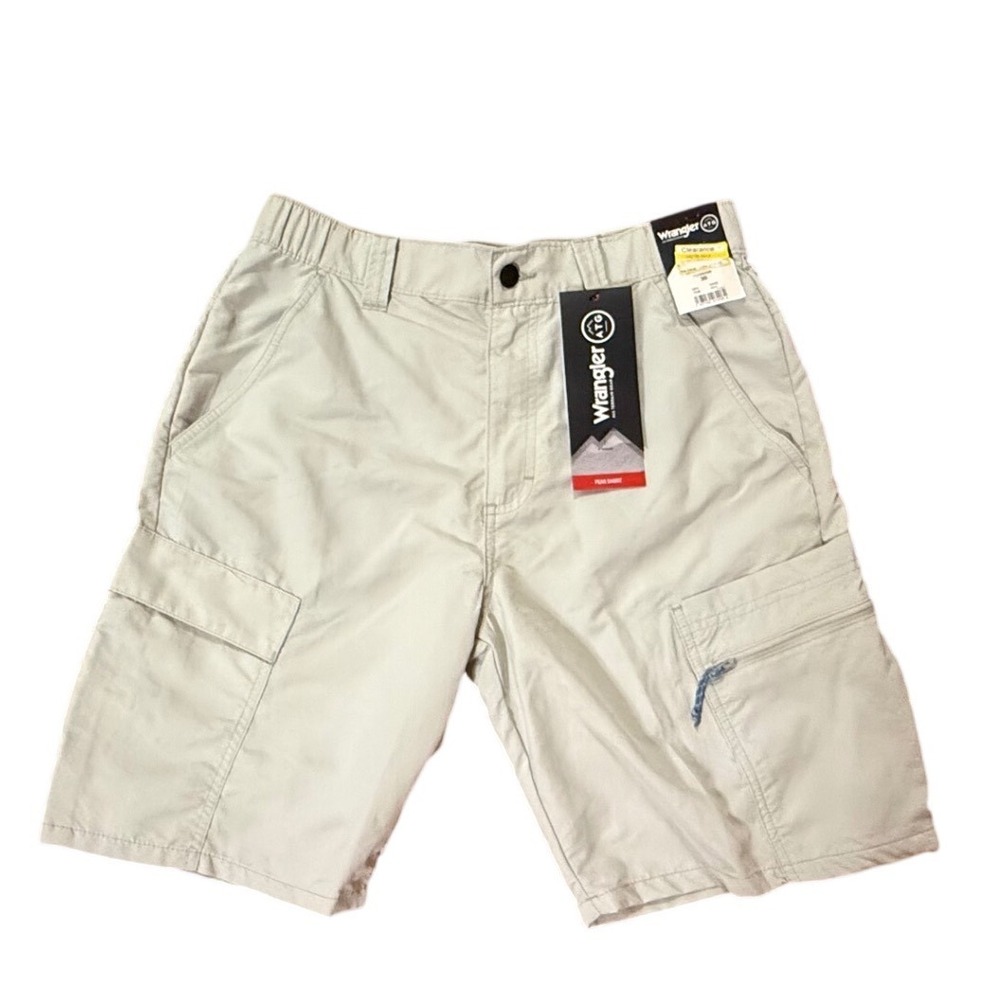 Wrangler ATG Mens Peak Cargo Shorts Beige Tan Size 30 Nylon Ripstop‎